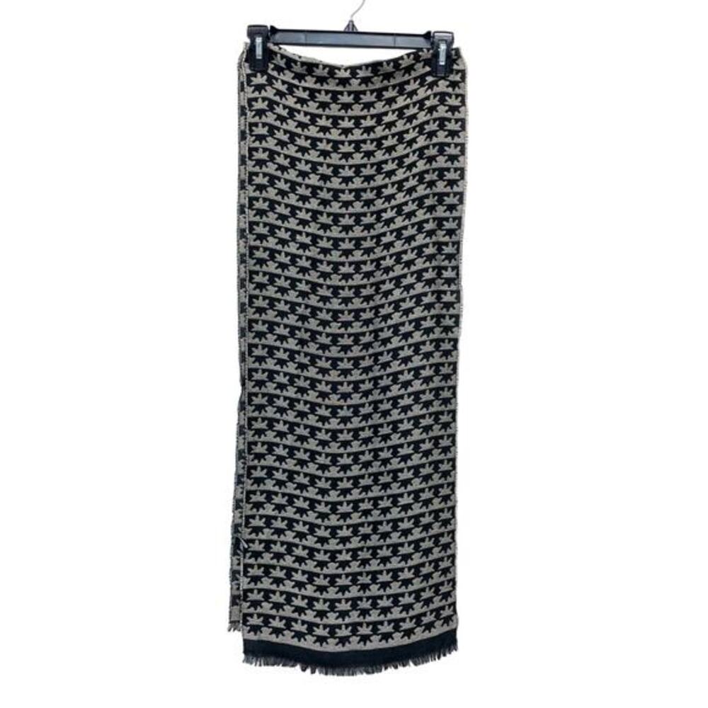 The Met Unisex‎ Geometric Print Black Gray Wool Blend Oblong Scarf